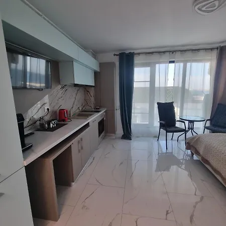 Studio 46 Beach Mamaia Nord
